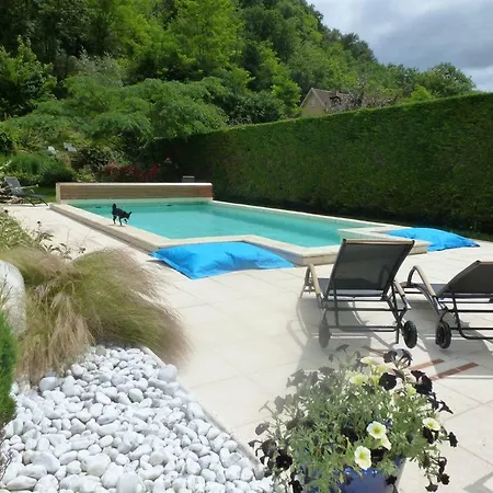 Holiday home Maison Climatisee Avec Piscine Chauffee Carlux